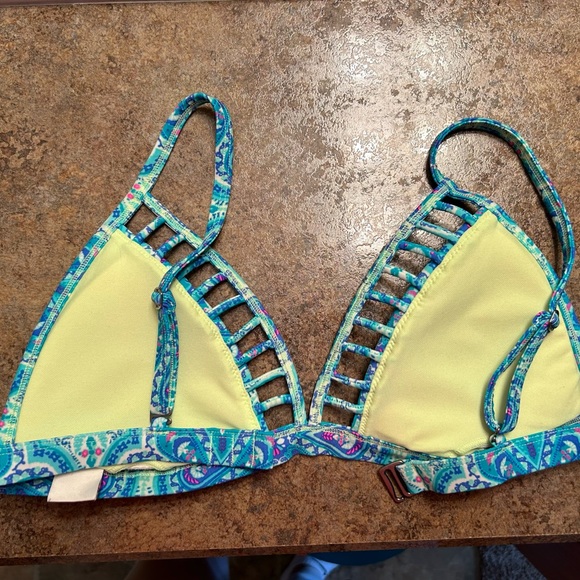 Hollister Bikini top - Picture 2 of 3